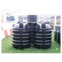 Ondergrondse watertank 6000 L met opzetschacht Ondergrondse watertank 6000 L met opzetschacht